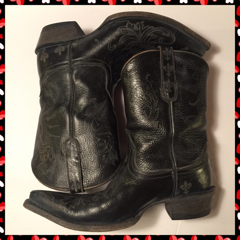 Ariat Fleur-de-lis Distressed Black Boots
